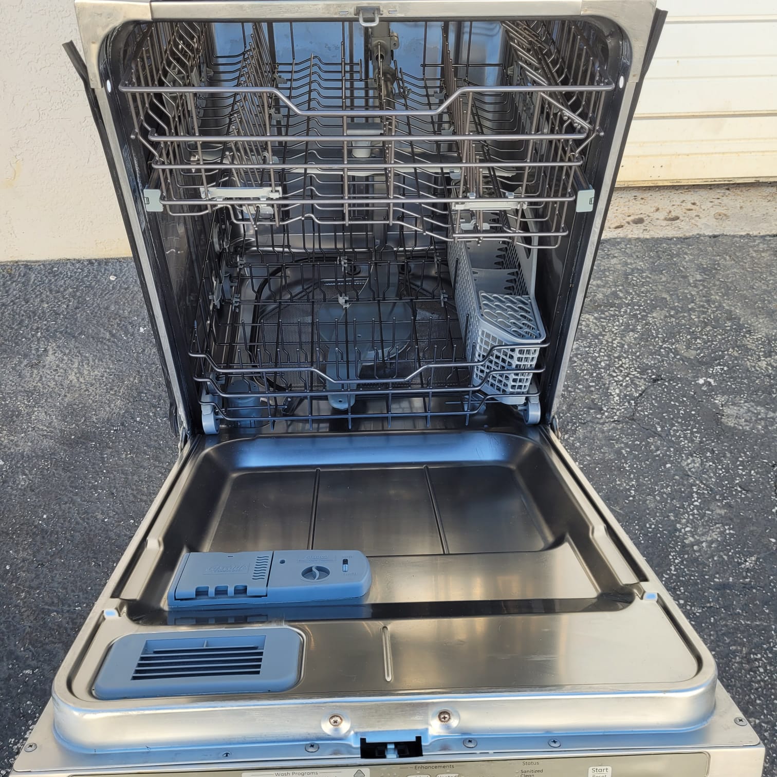 GE Stainless Steel Dishwasher GE Stainless Steel Dishwasher